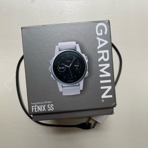 Garmin fenix 5S sports watch